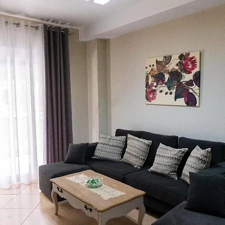 Xhulja Vlorë